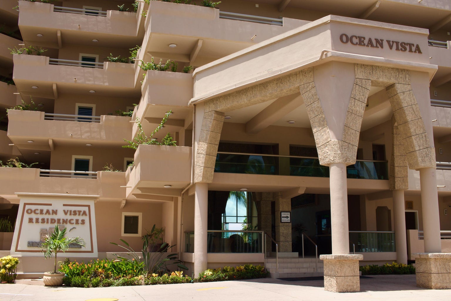 Acceso Condominio Ocean Vista Residences, Riviera Nayarit