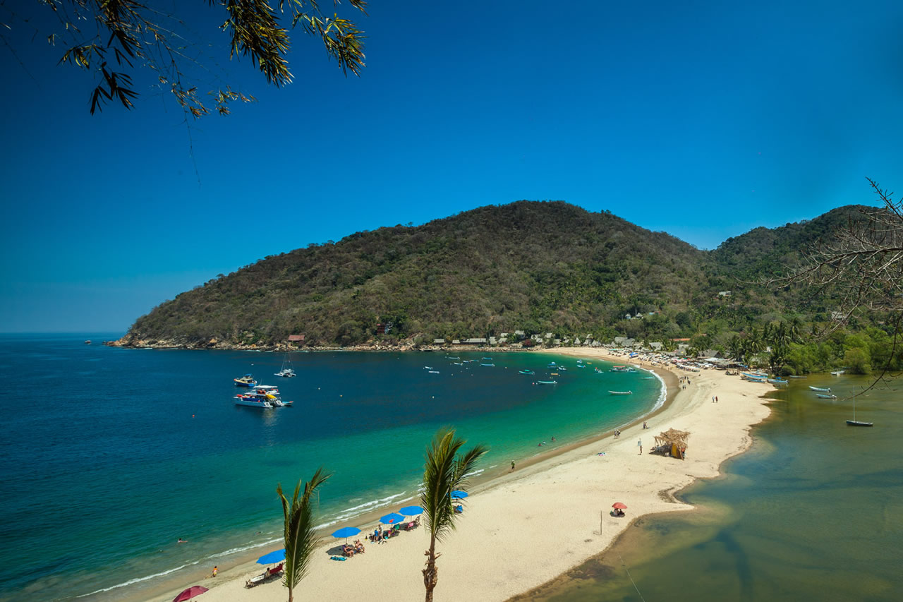 Bahía de Banderas tiene una playa para cada tipo de persona.